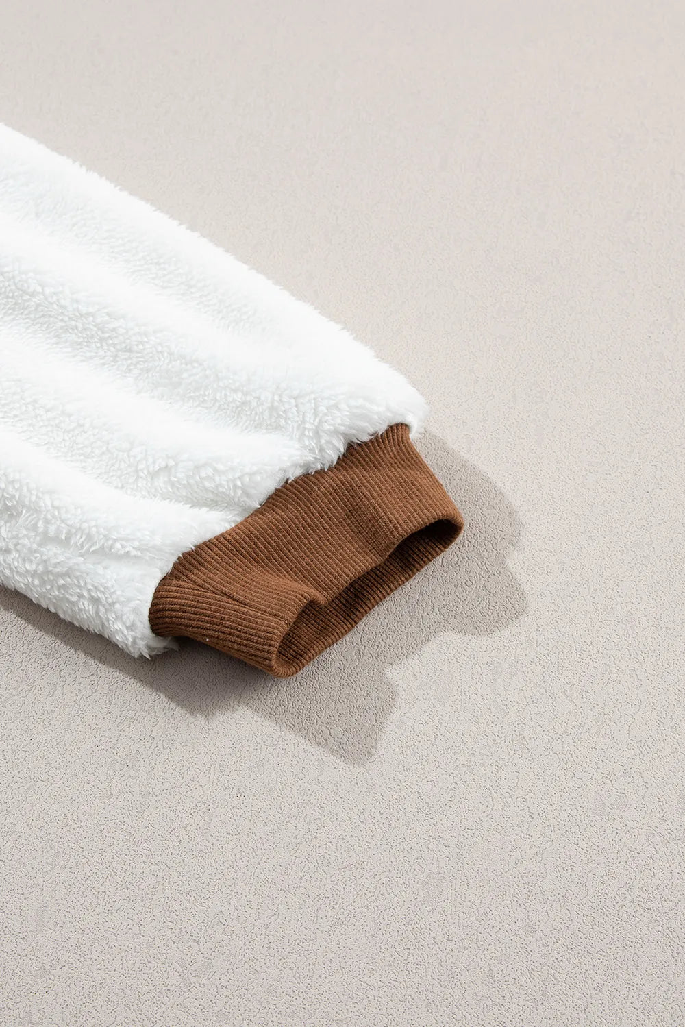 cff11702267641ccb32f8ba131482c4e-Max